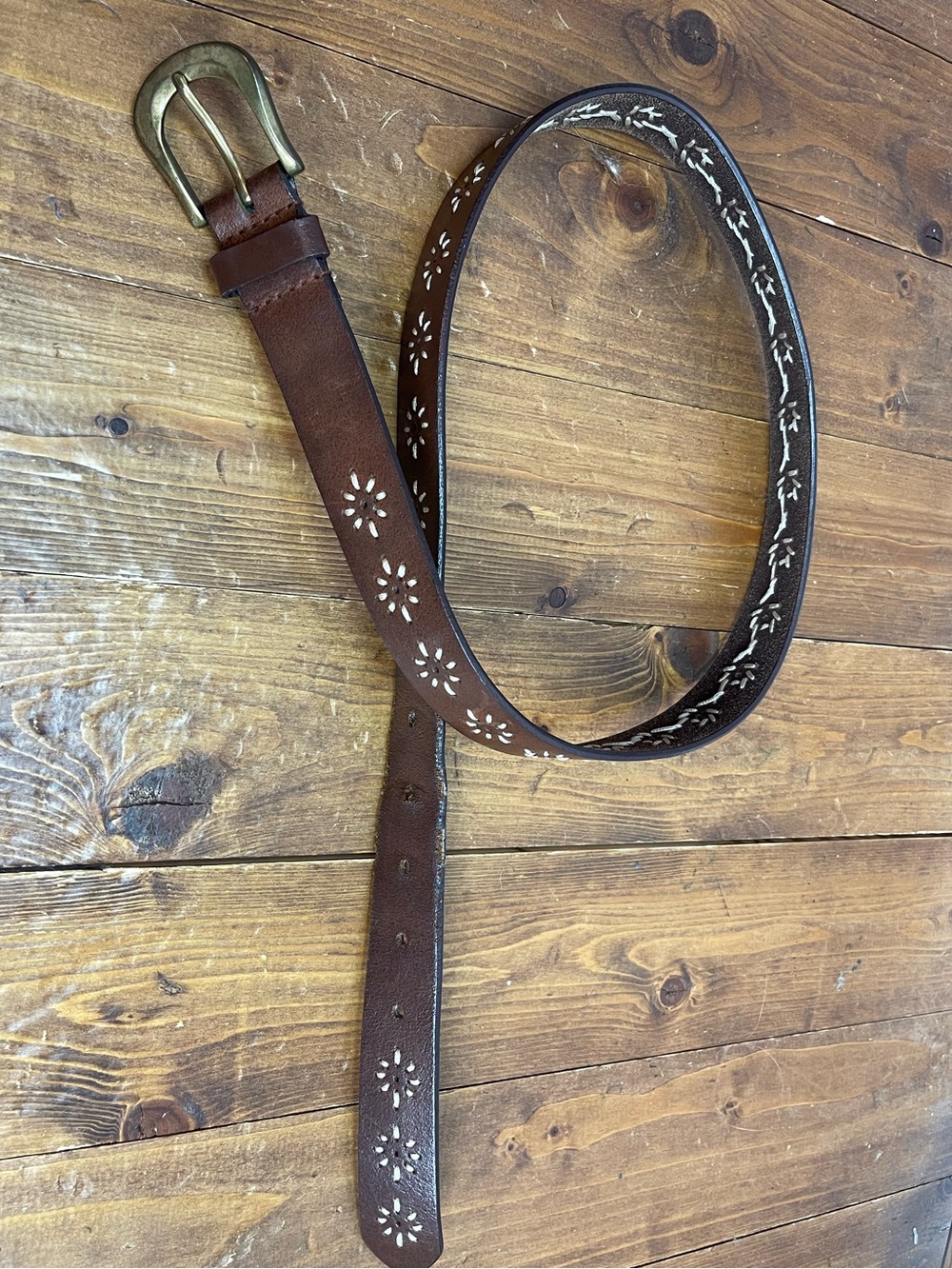 Brown leather belt with cut out design and embroidery size large